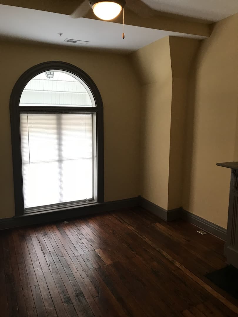 Richmond Apartment: 217 E Grace St