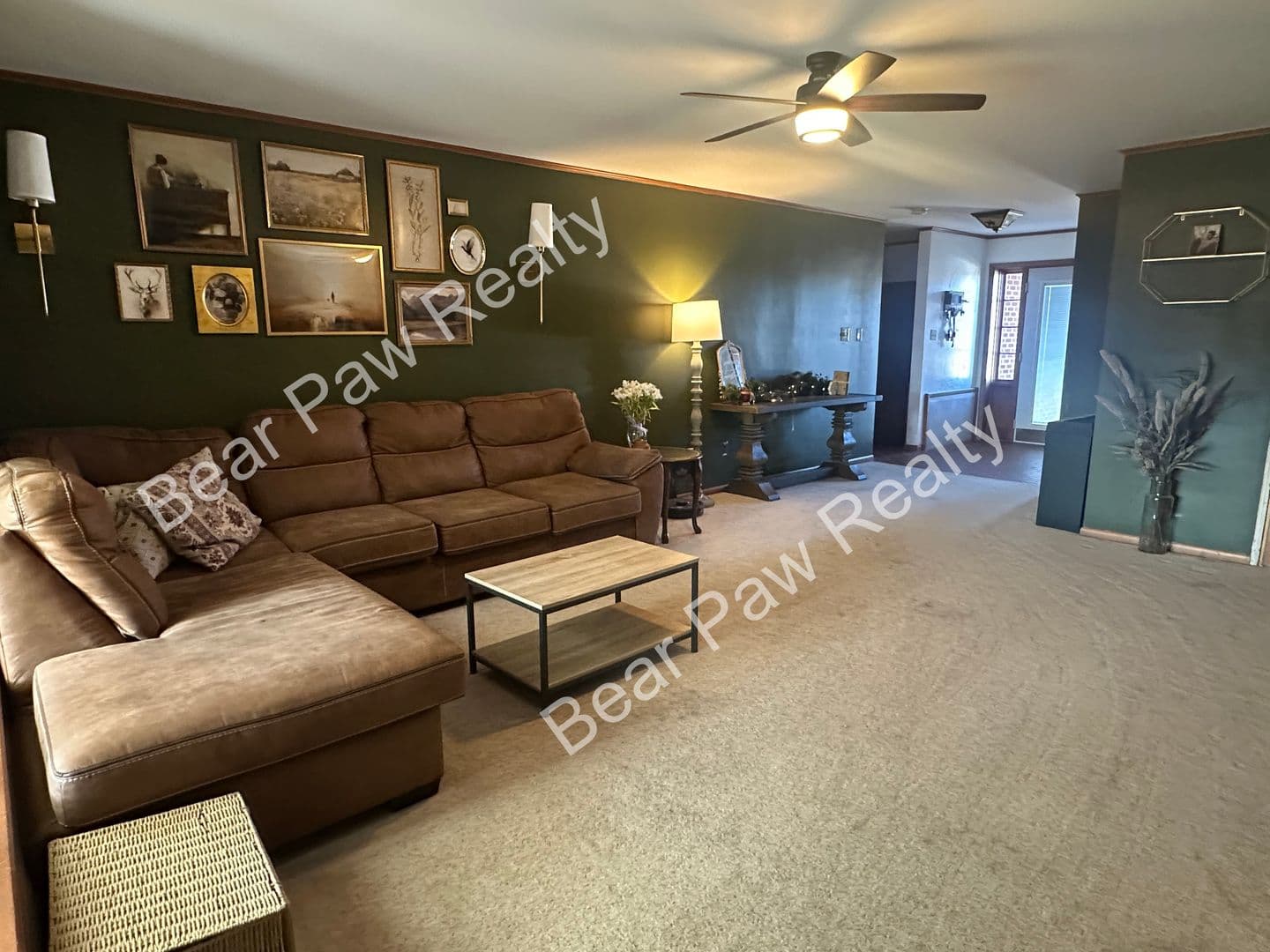 Cheyenne House: 609 Vista Lane