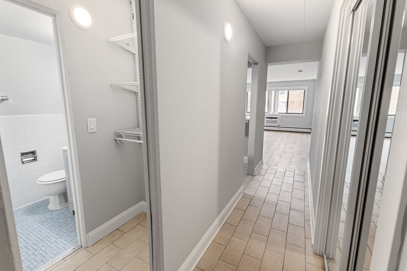 Chicago Apartment: 6012 N. Kenmore