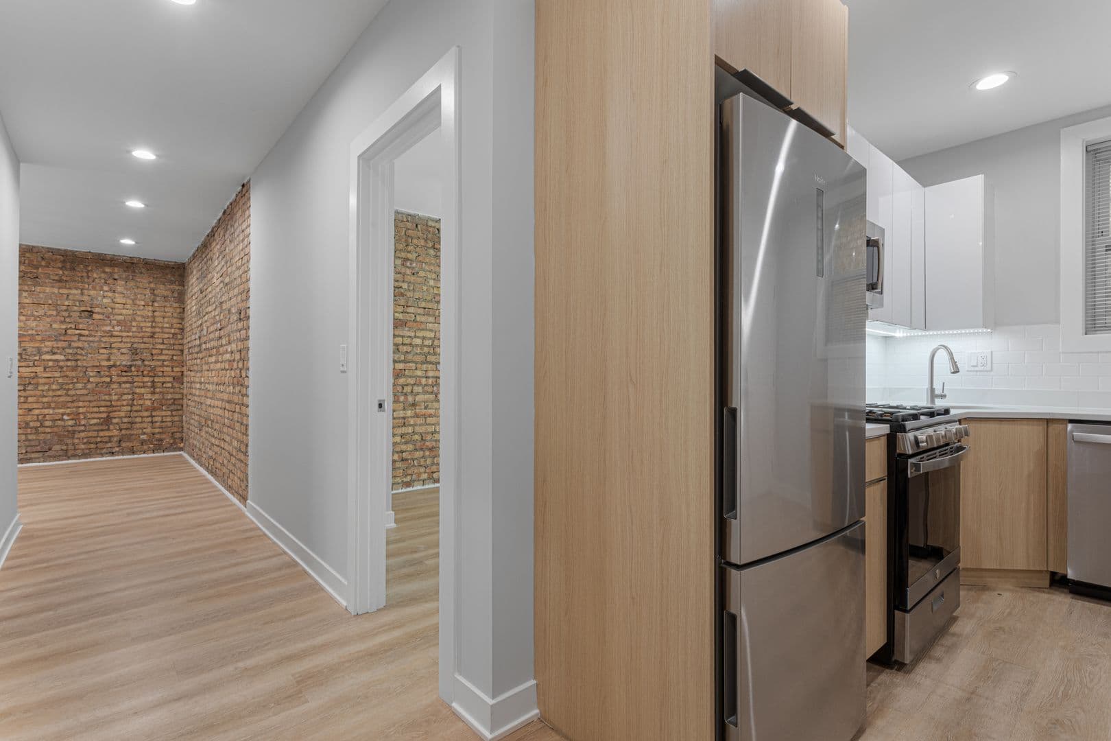 Chicago Apartment: 7381-89 N. Damen Ave