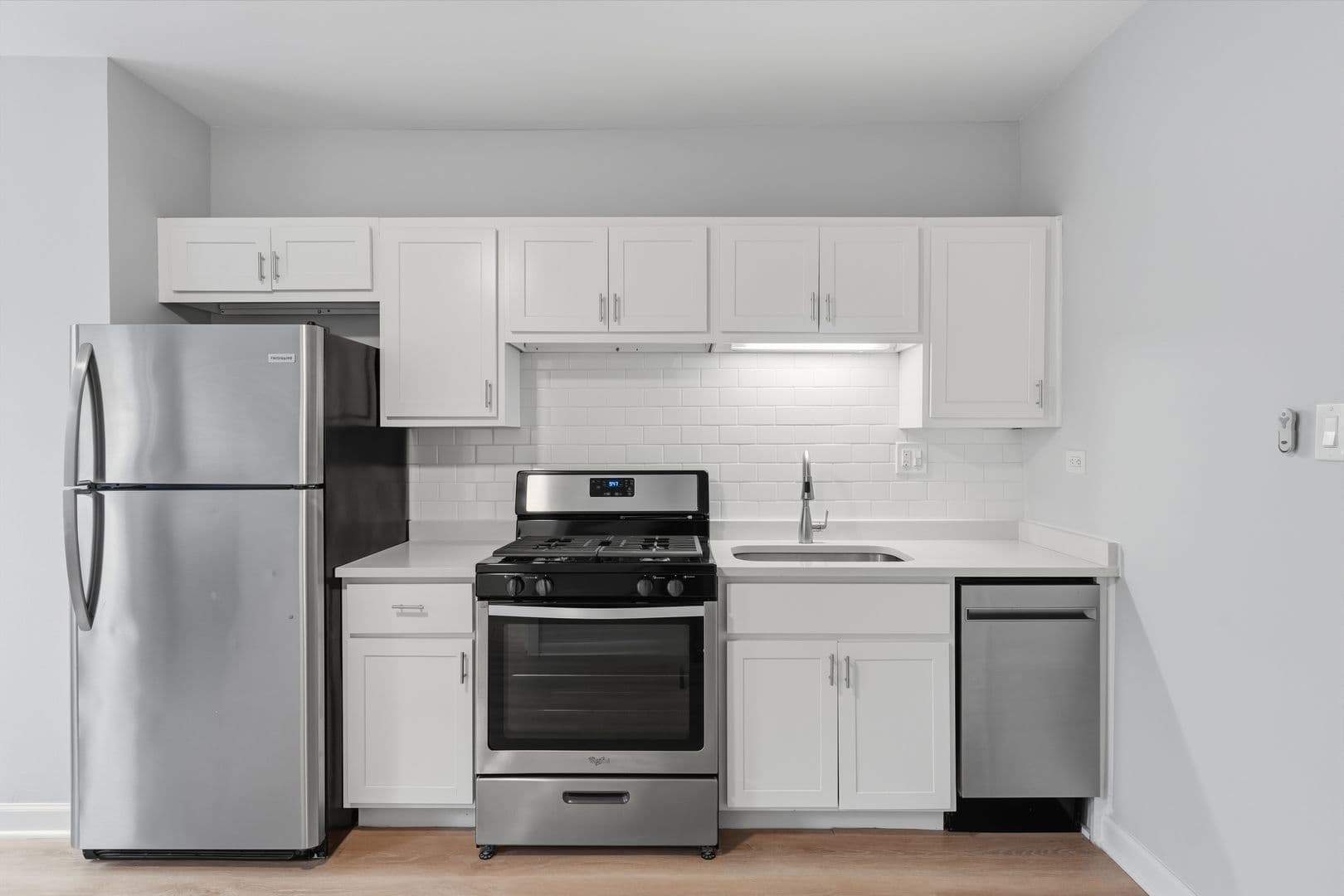 Chicago Apartment: 5710 N Winthrop