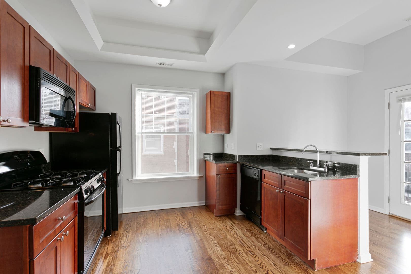 Chicago Apartment: 7722-7734 N Ashland Ave