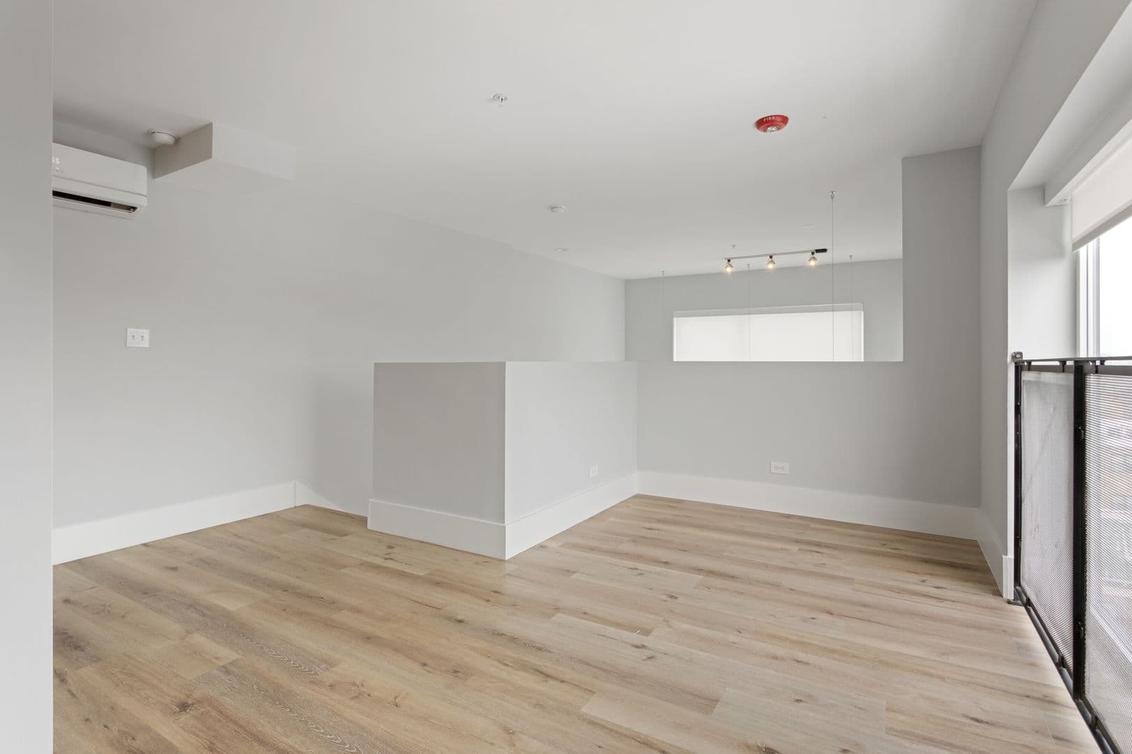 Chicago Apartment: 1531 W Howard Street