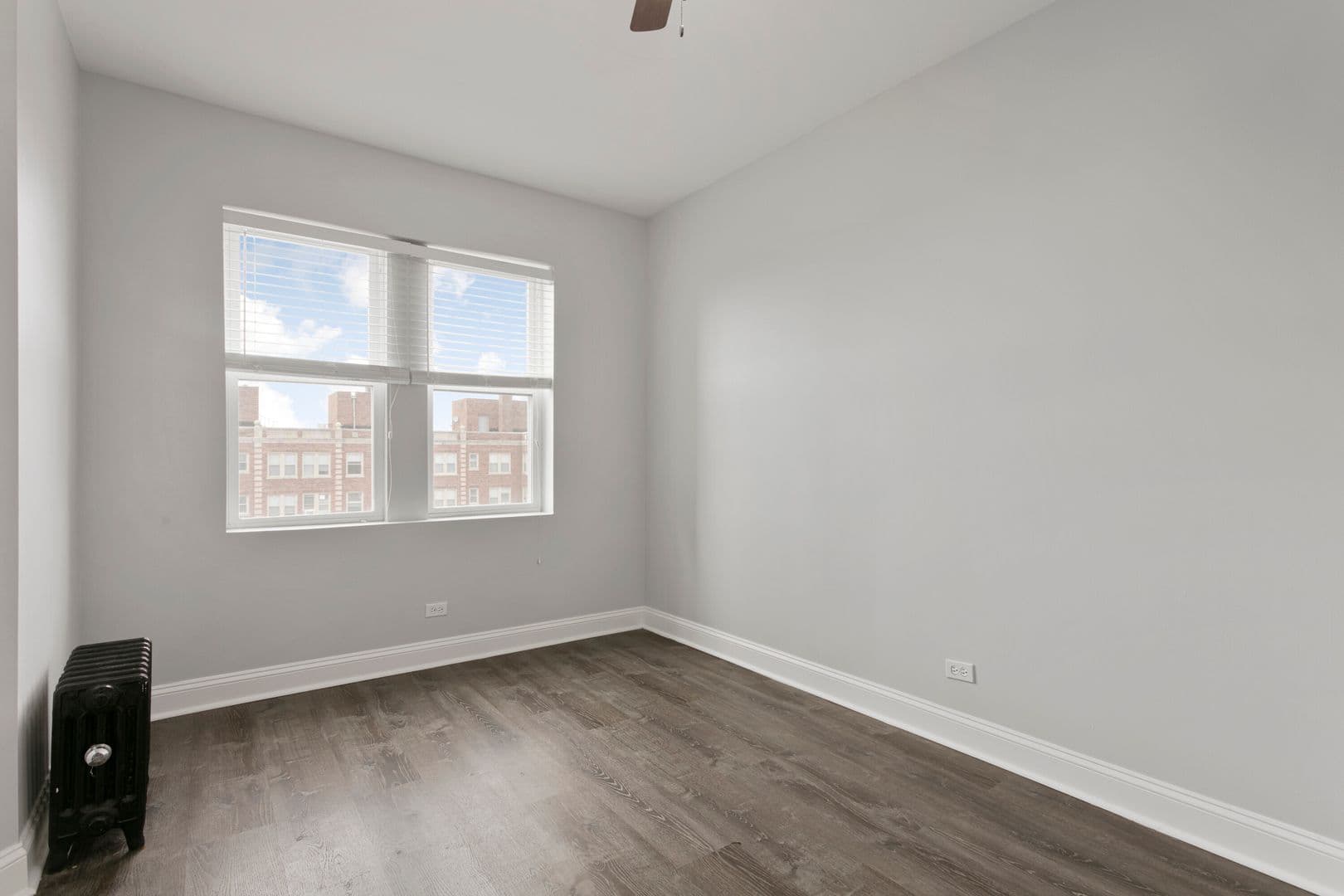 Chicago Apartment: 1608 W Sherwin Ave