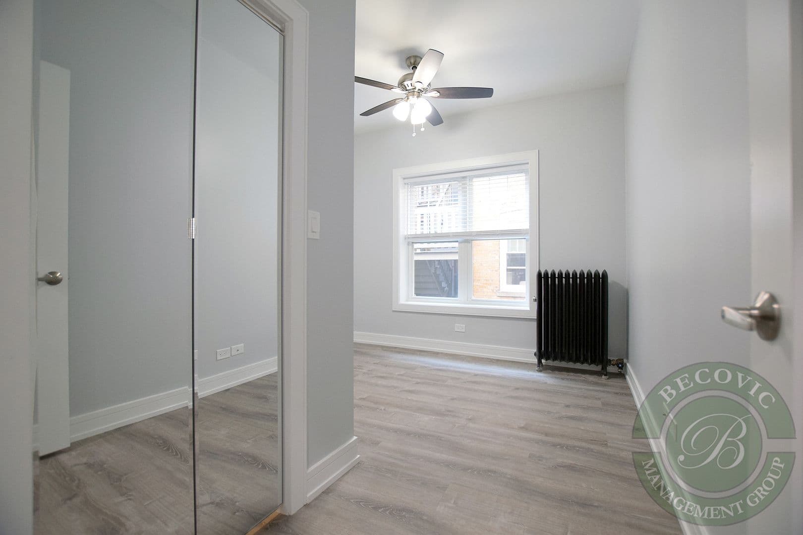 Chicago Apartment: 6035-6045 N Winthrop