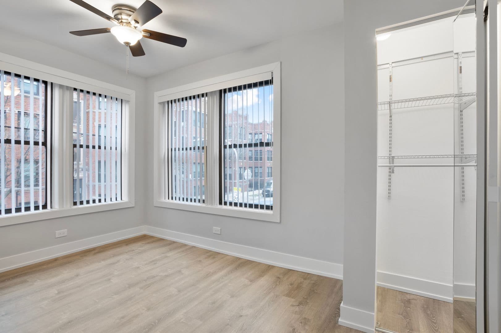 Chicago Apartment: 1649-1655 W. Jonquil