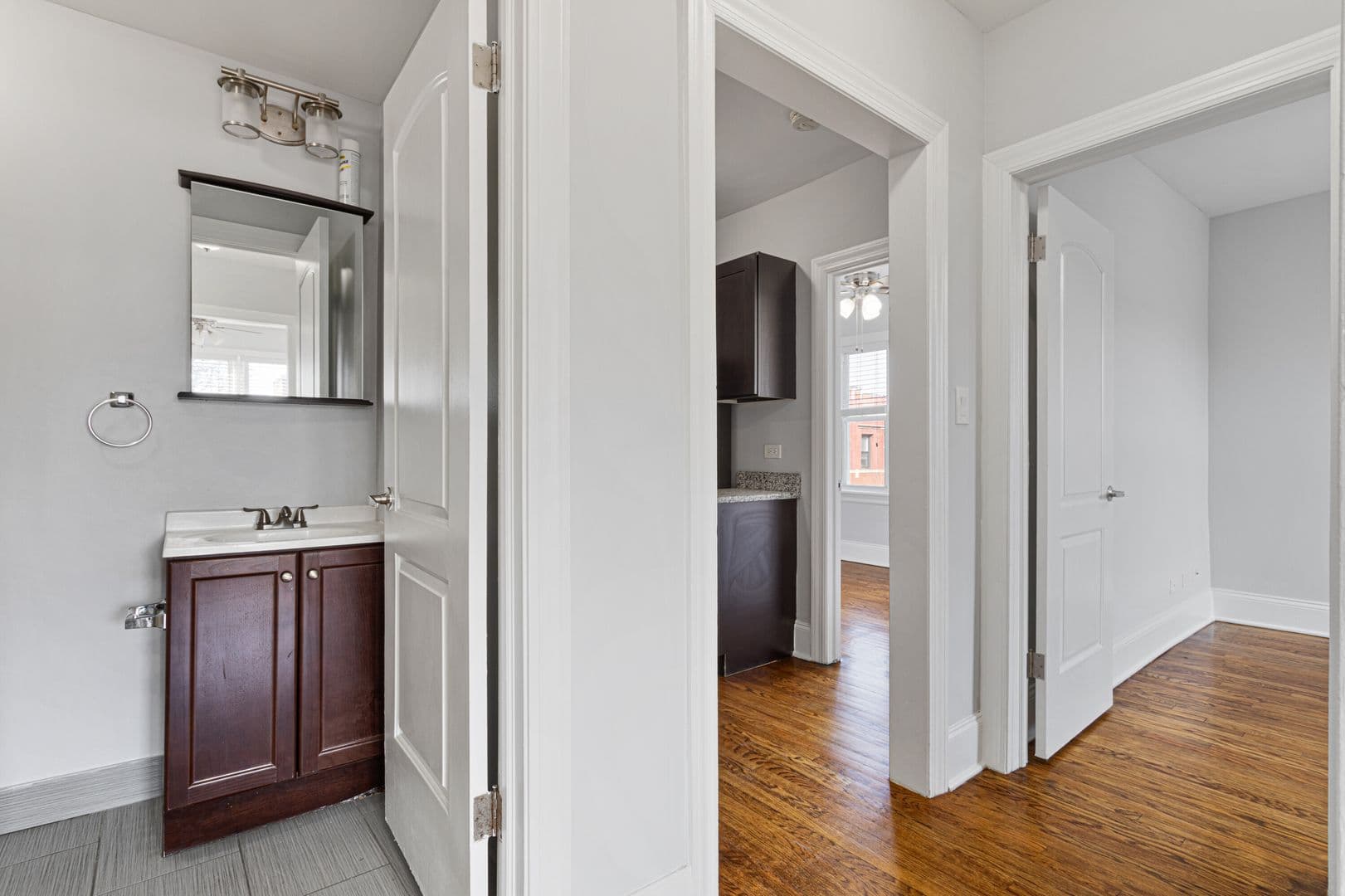 Chicago Apartment: 7736-42 N Ashland Ave