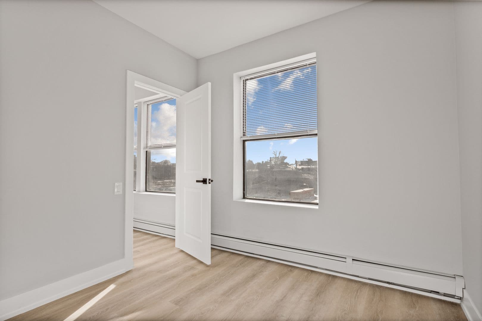 Chicago Apartment: 1625 W Howard