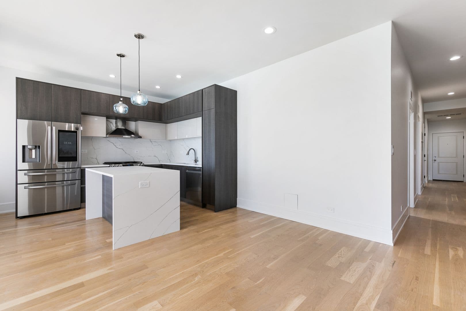 Chicago Apartment: 7729-31 N Eastlake Terrace