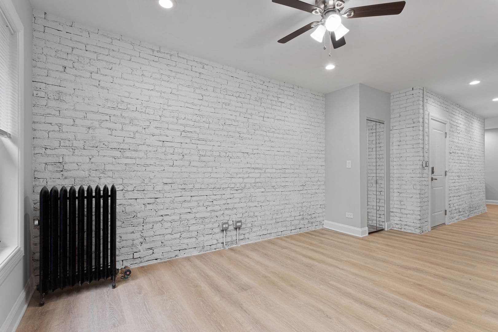 Chicago Apartment: 1627-35 W Chase Ave.