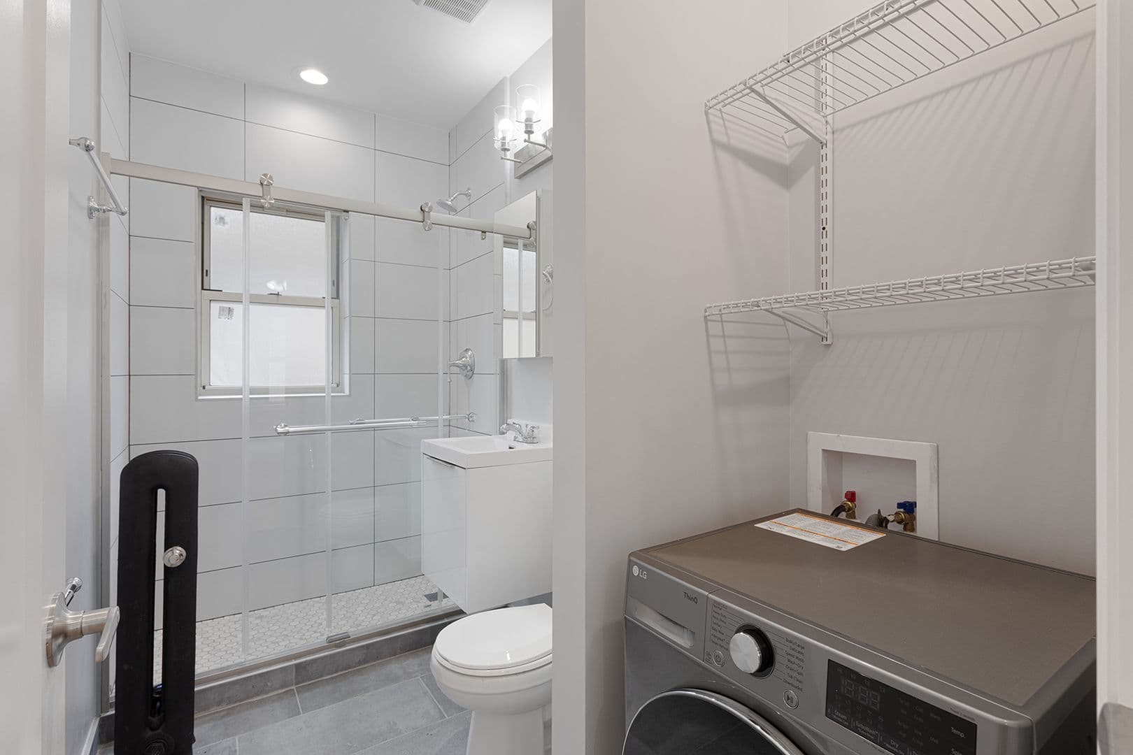 Chicago Apartment: 1627-35 W Chase Ave.