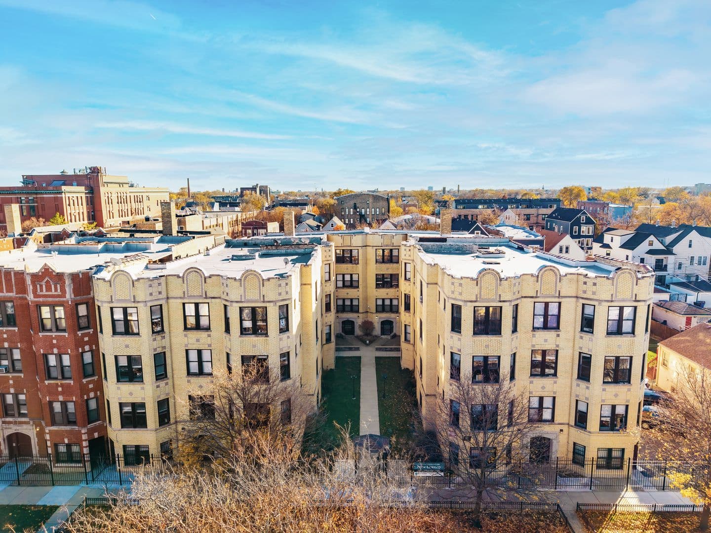 Chicago Apartment: 3631-41 W Dickens Ave