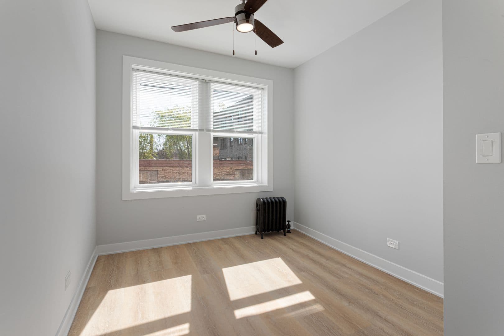 Chicago Apartment: 7381-89 N. Damen Ave