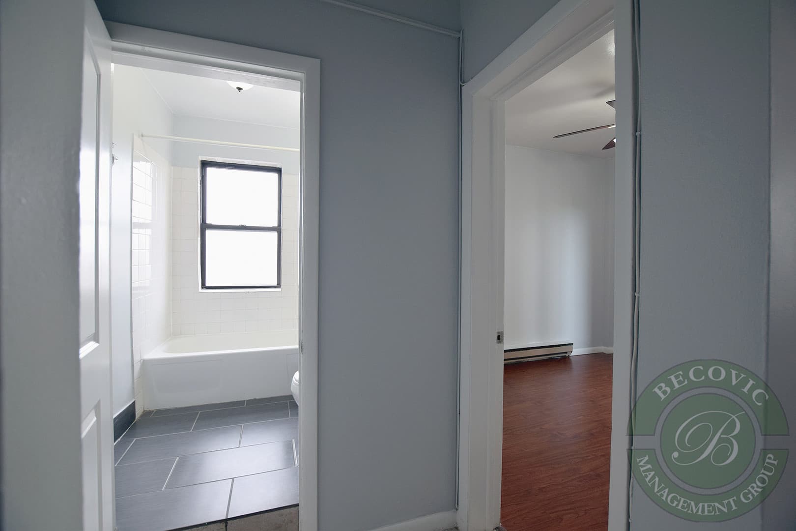 Chicago Apartment: 4520 N Clarendon Ave