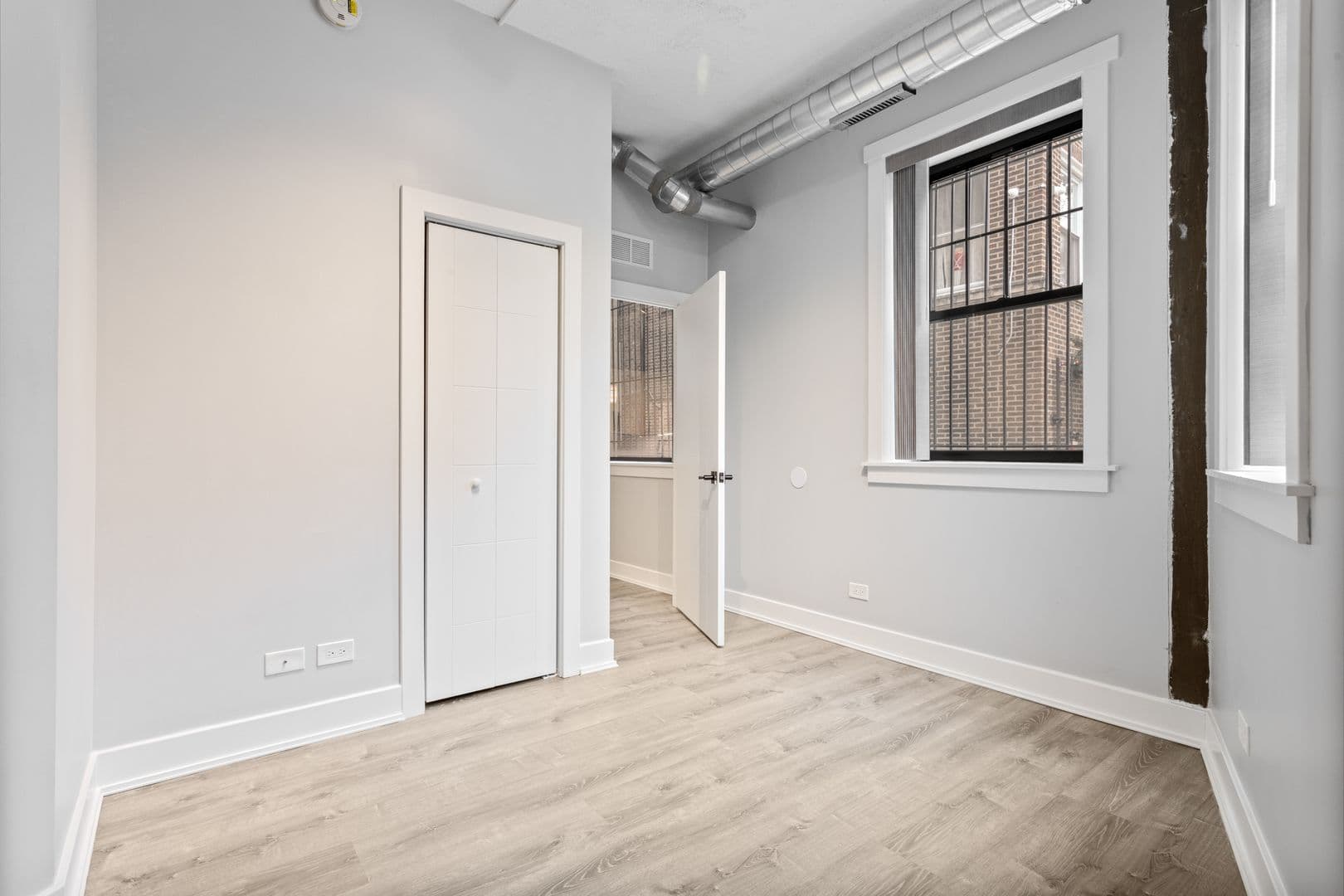 Chicago Apartment: 7645 N Sheridan Rd