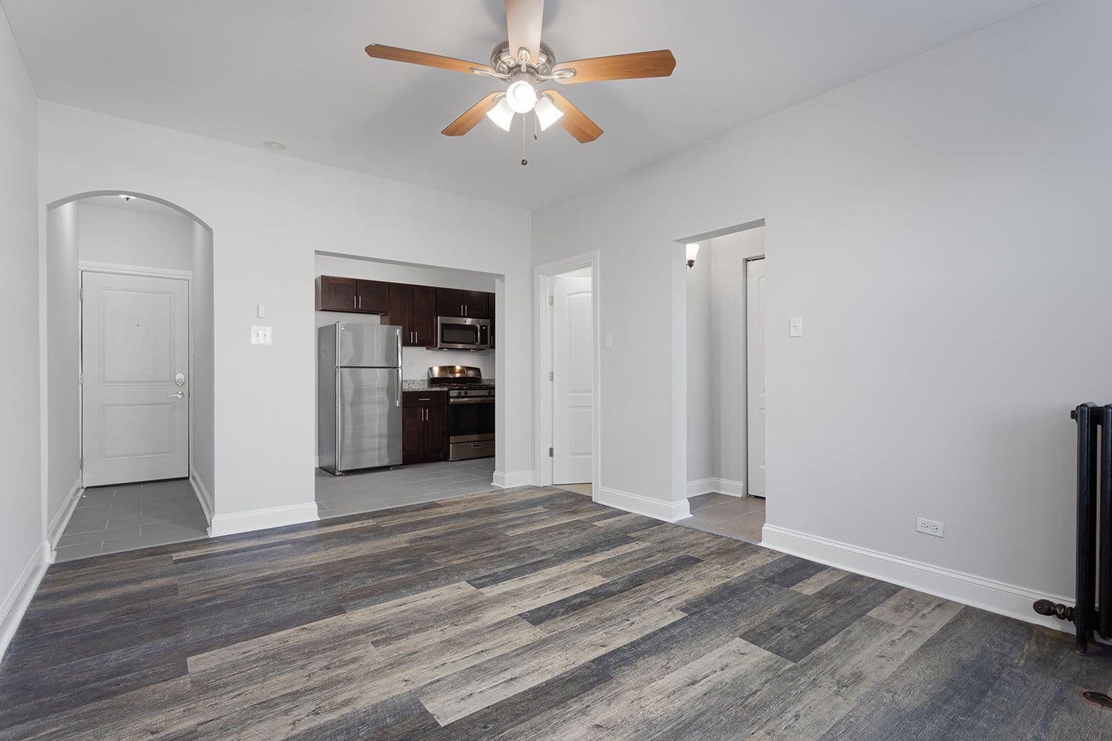 Chicago Apartment: 1608 W Sherwin Ave