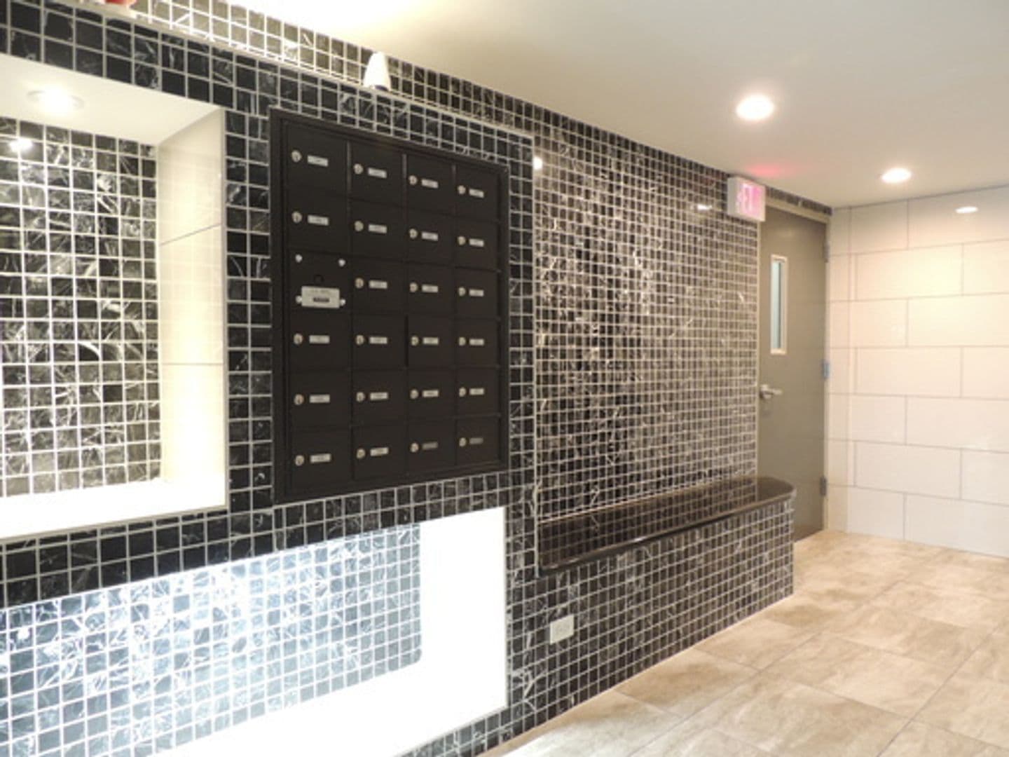 Chicago Apartment: 6012 N. Kenmore
