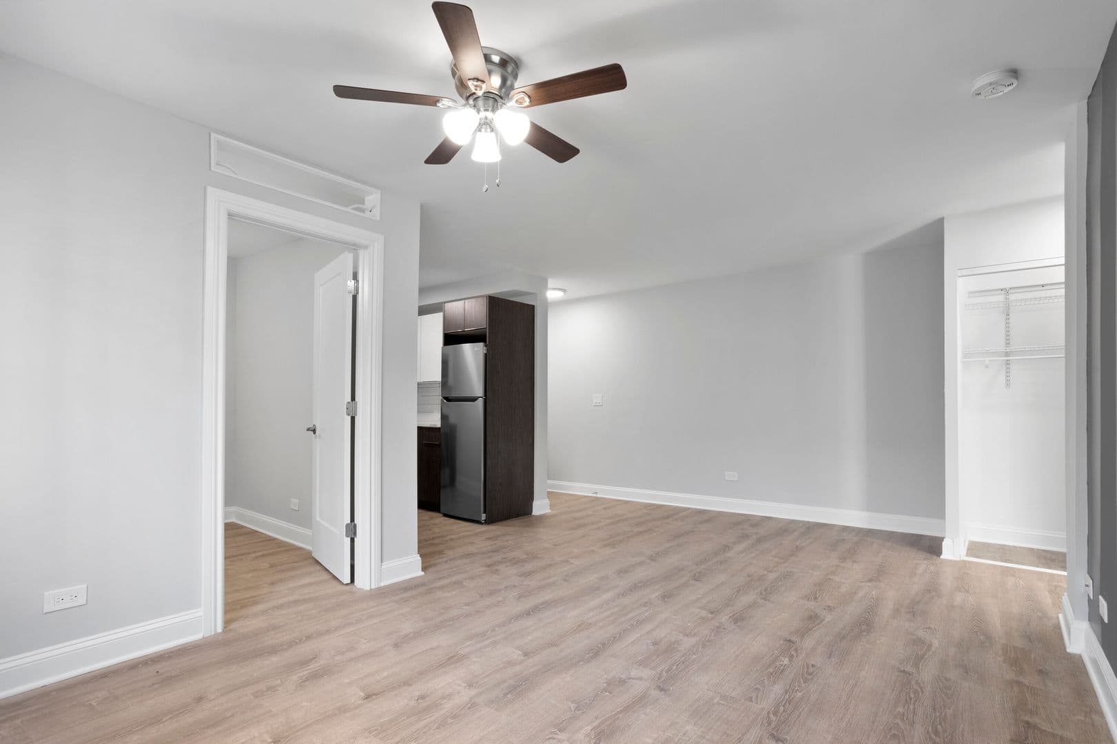 Chicago Apartment: 6758 N. Sheridan Rd.