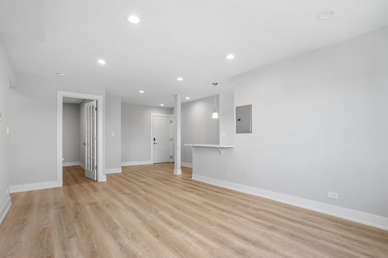 Chicago Apartment: 2333 W. Lunt