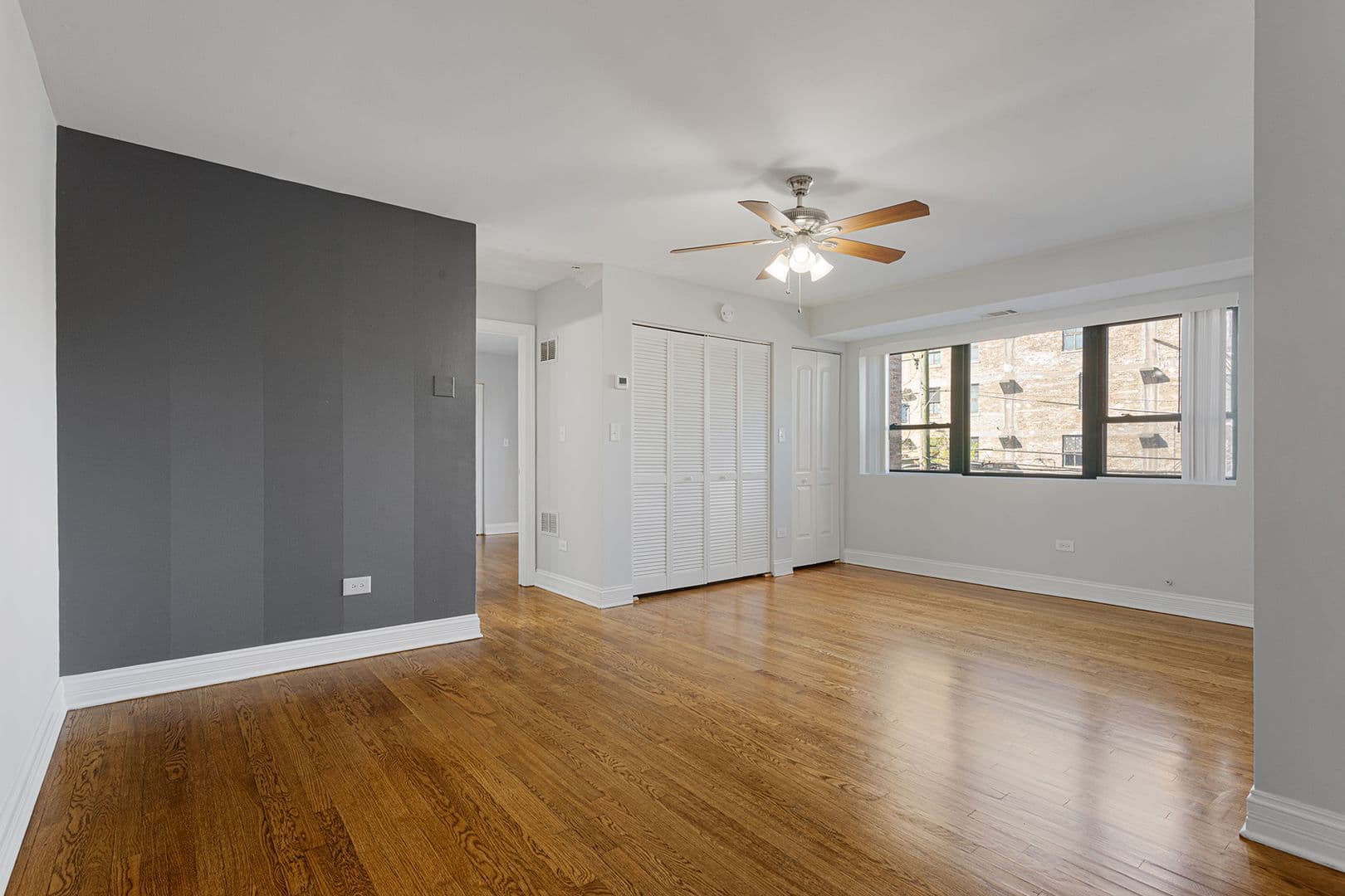 Chicago Apartment: 7616 N Marshfield Ave