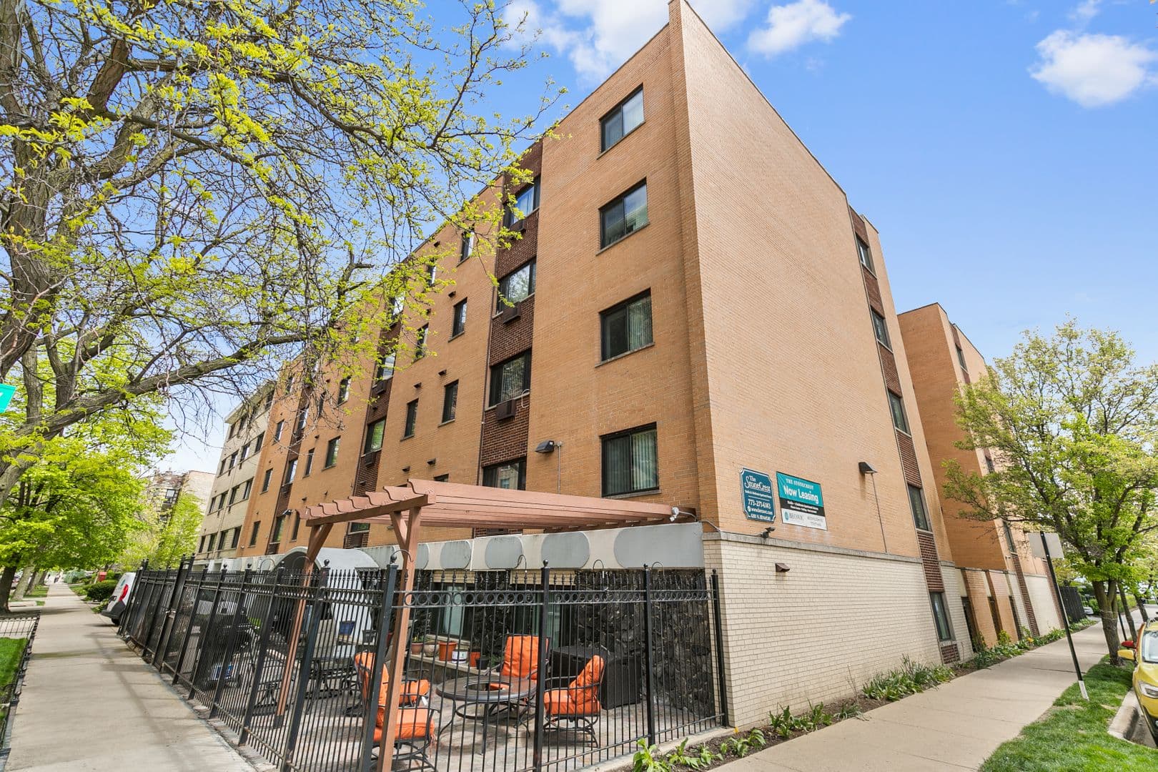 Chicago Apartment: 6201 N Kenmore Ave