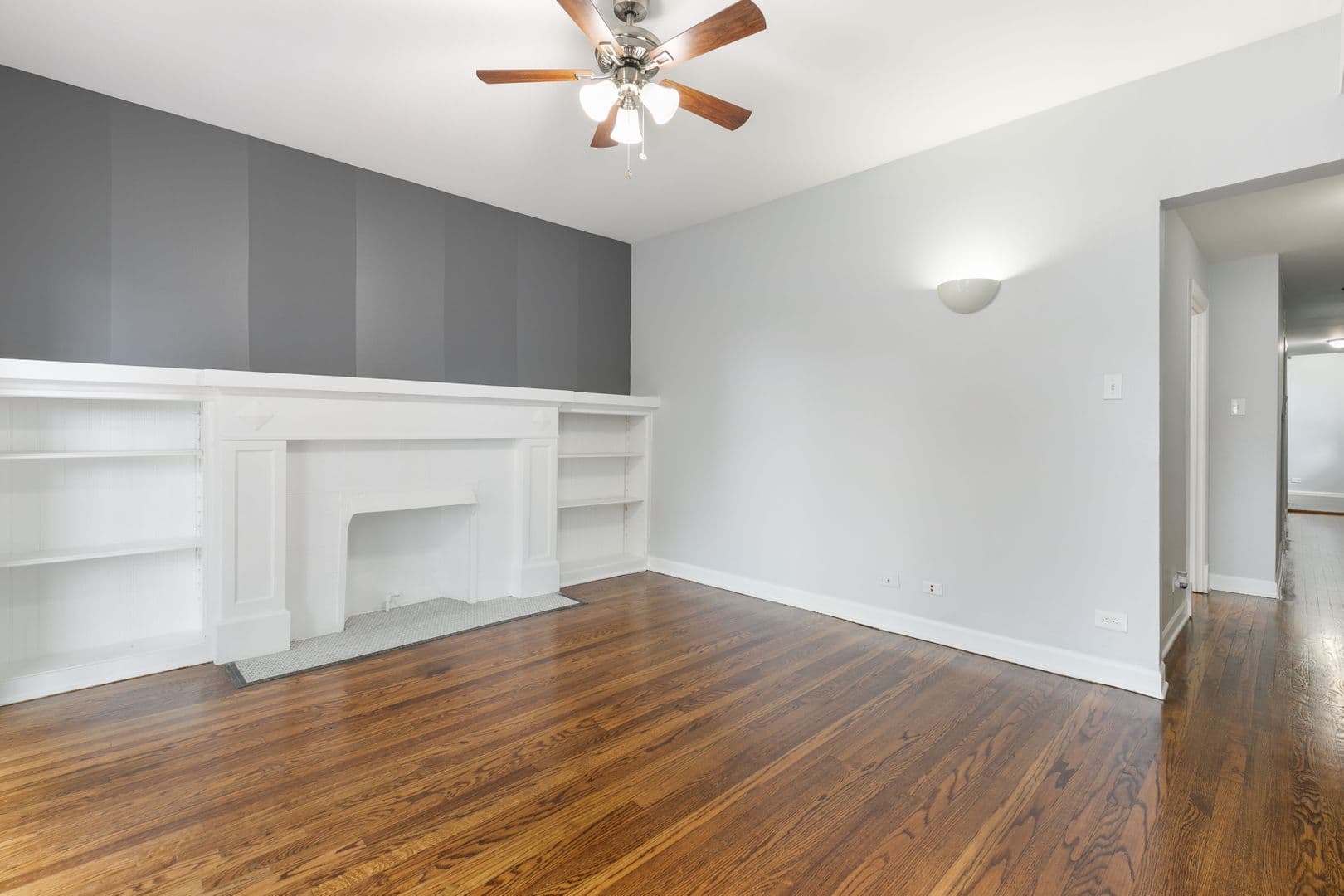Chicago Apartment: 7700-7706 N Marshfield Ave; 1638-1642 W Jonquil Ter