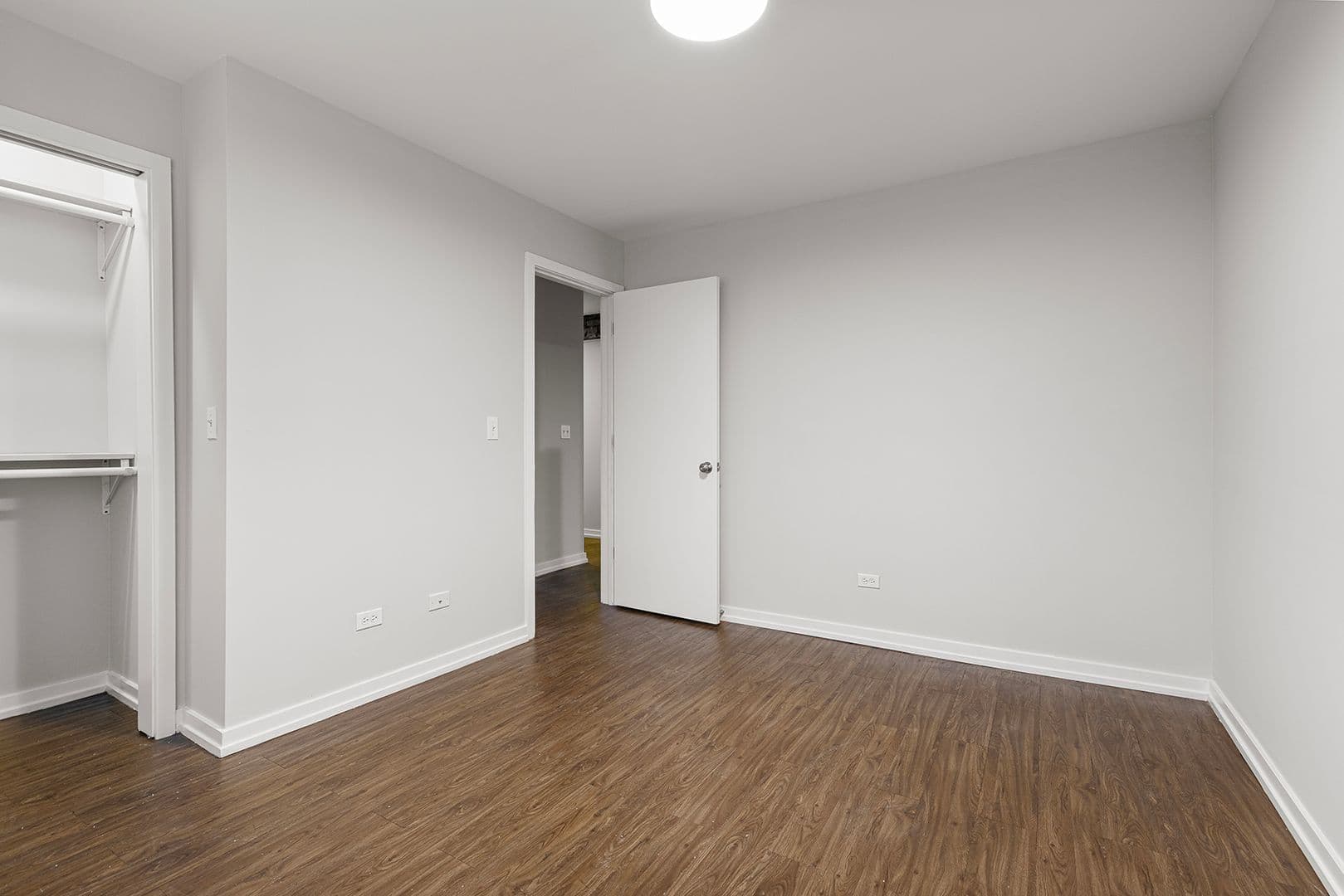 Chicago Apartment: 6134 N Kenmore