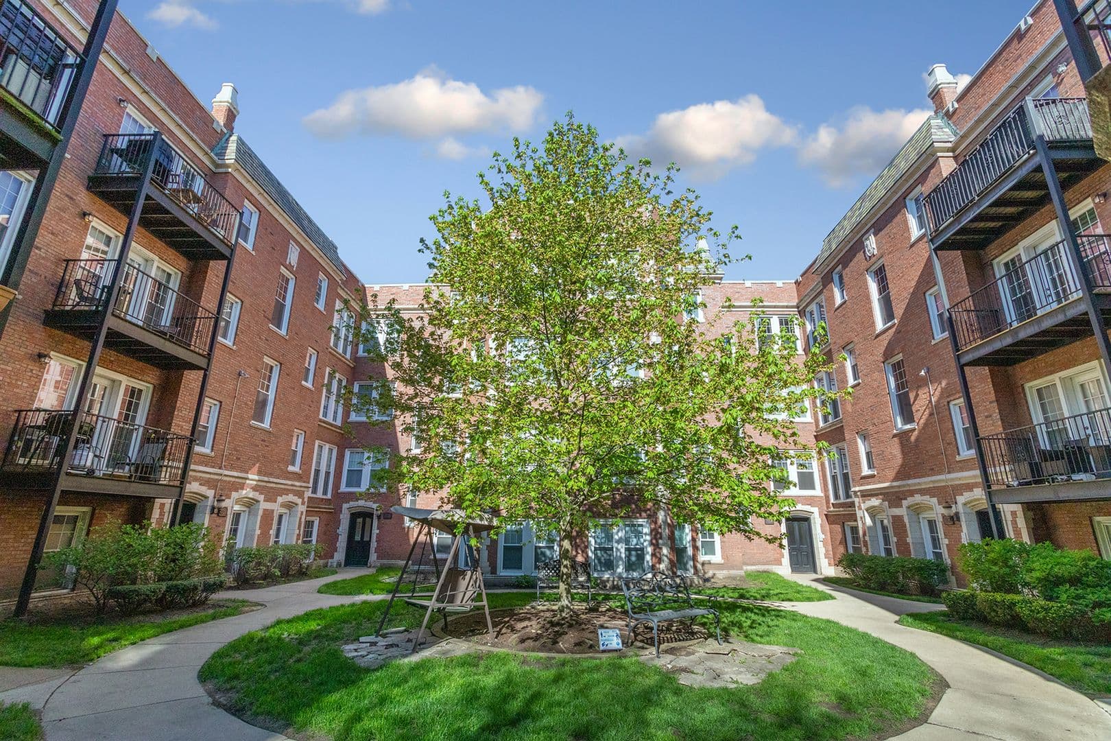 Chicago Apartment: 7722-7734 N Ashland Ave