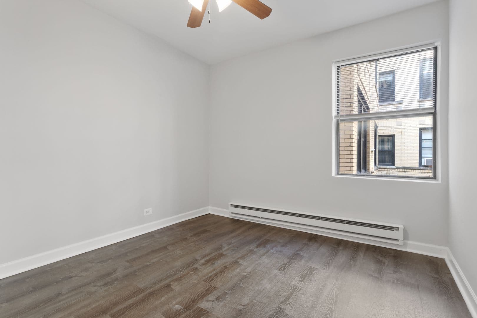 Chicago Apartment: 3631-41 W Dickens Ave
