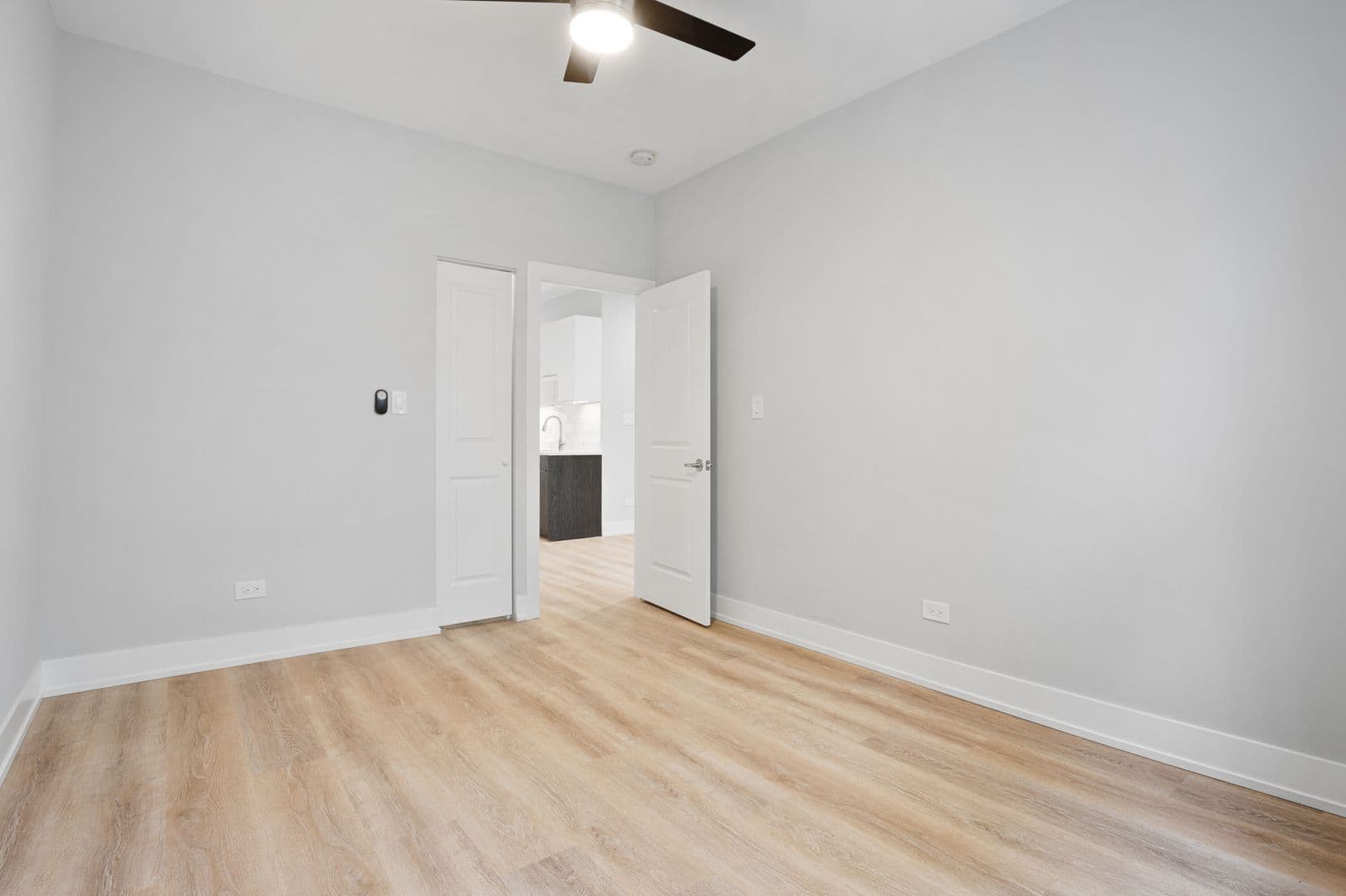 Chicago Apartment: 1310-20 W Birchwood Ave & 7501-07 N Eastlake Ter