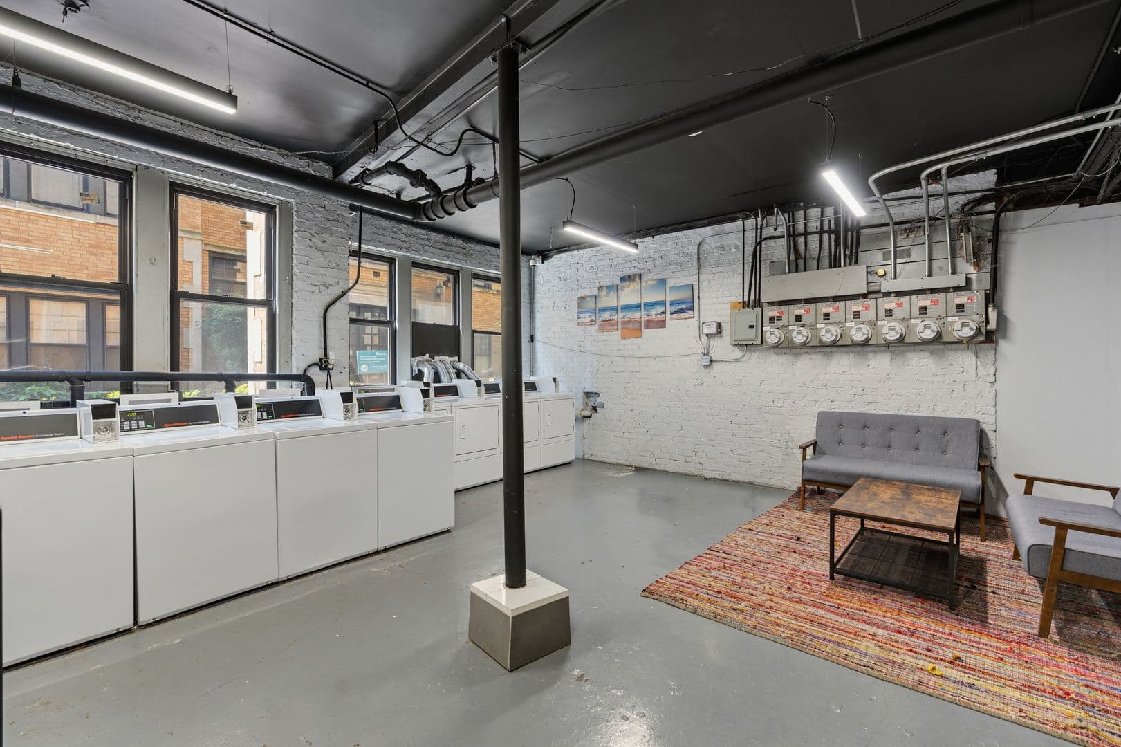 Chicago Apartment: 7618 - 26 N.Eastlake Terrace