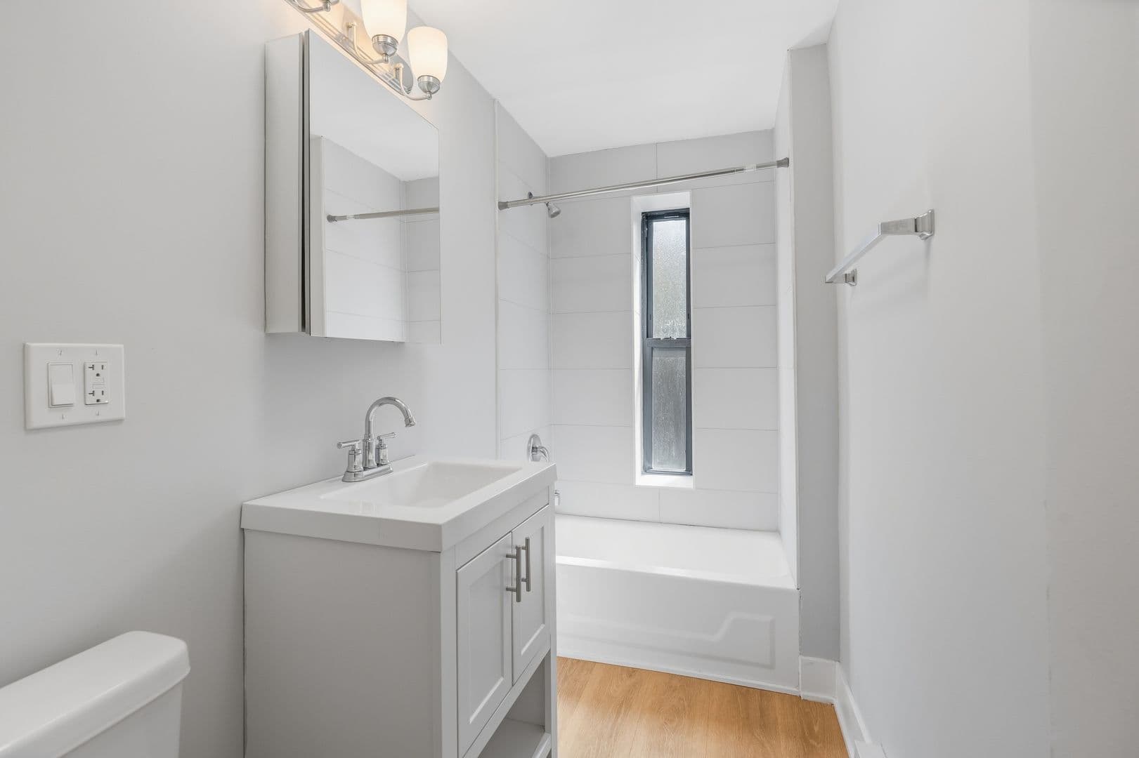 Chicago Apartment: 1632-44 W. Howard