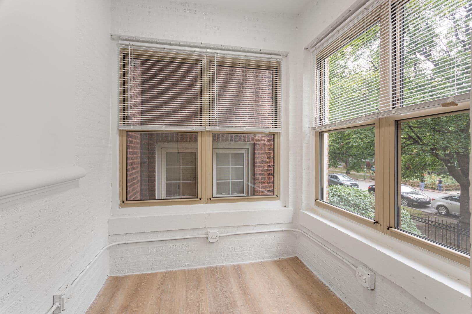 Chicago Apartment: 1627-35 W Chase Ave.