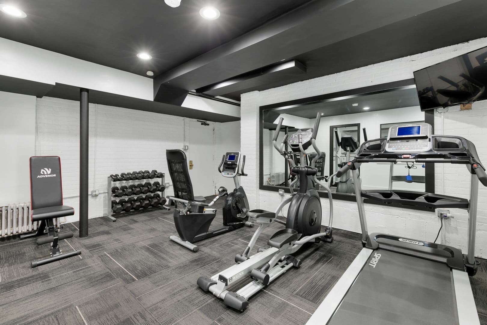 Chicago Apartment: 7630 - 38 N Eastlake Ter