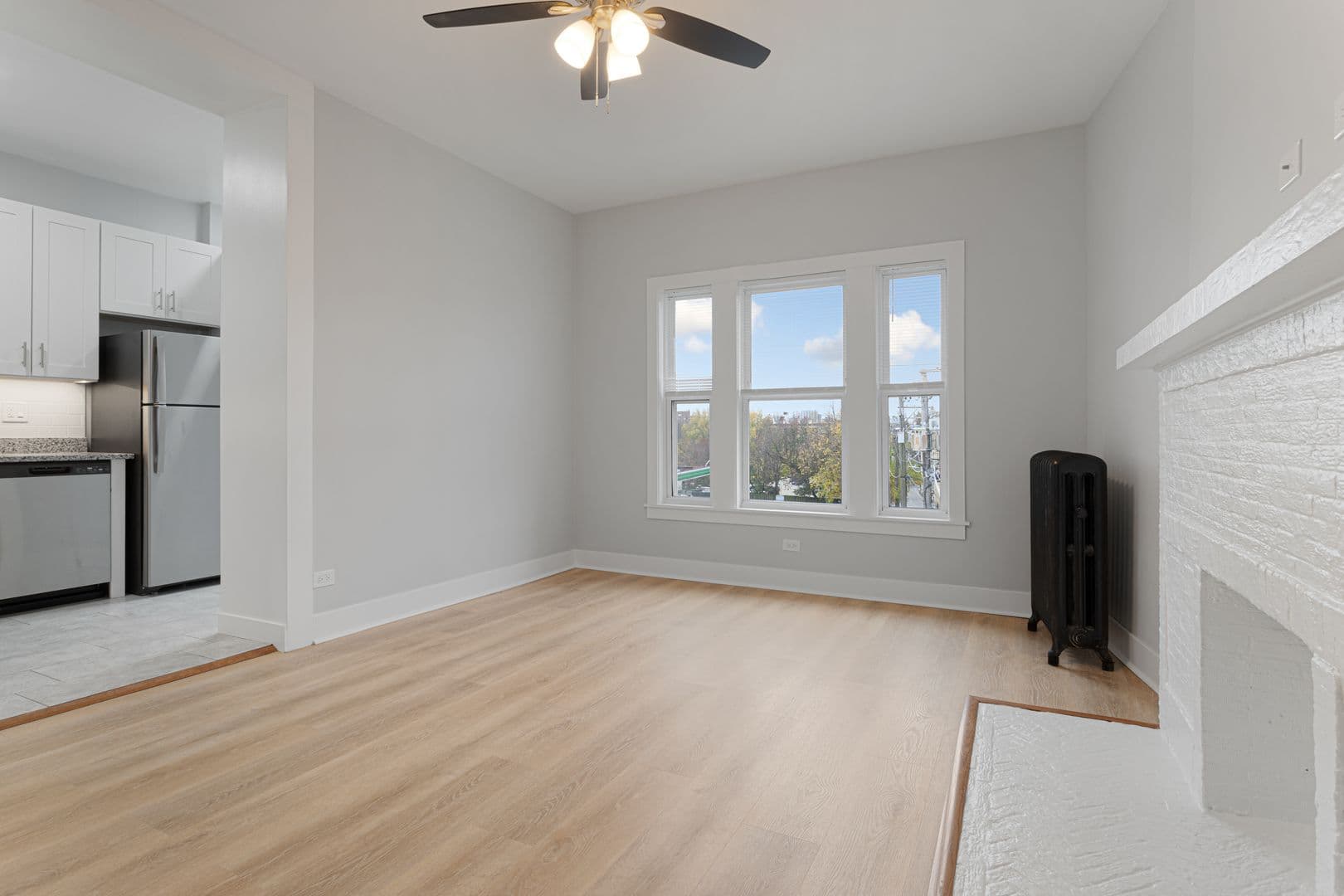 Chicago Apartment: 7600 N Sheridan Road