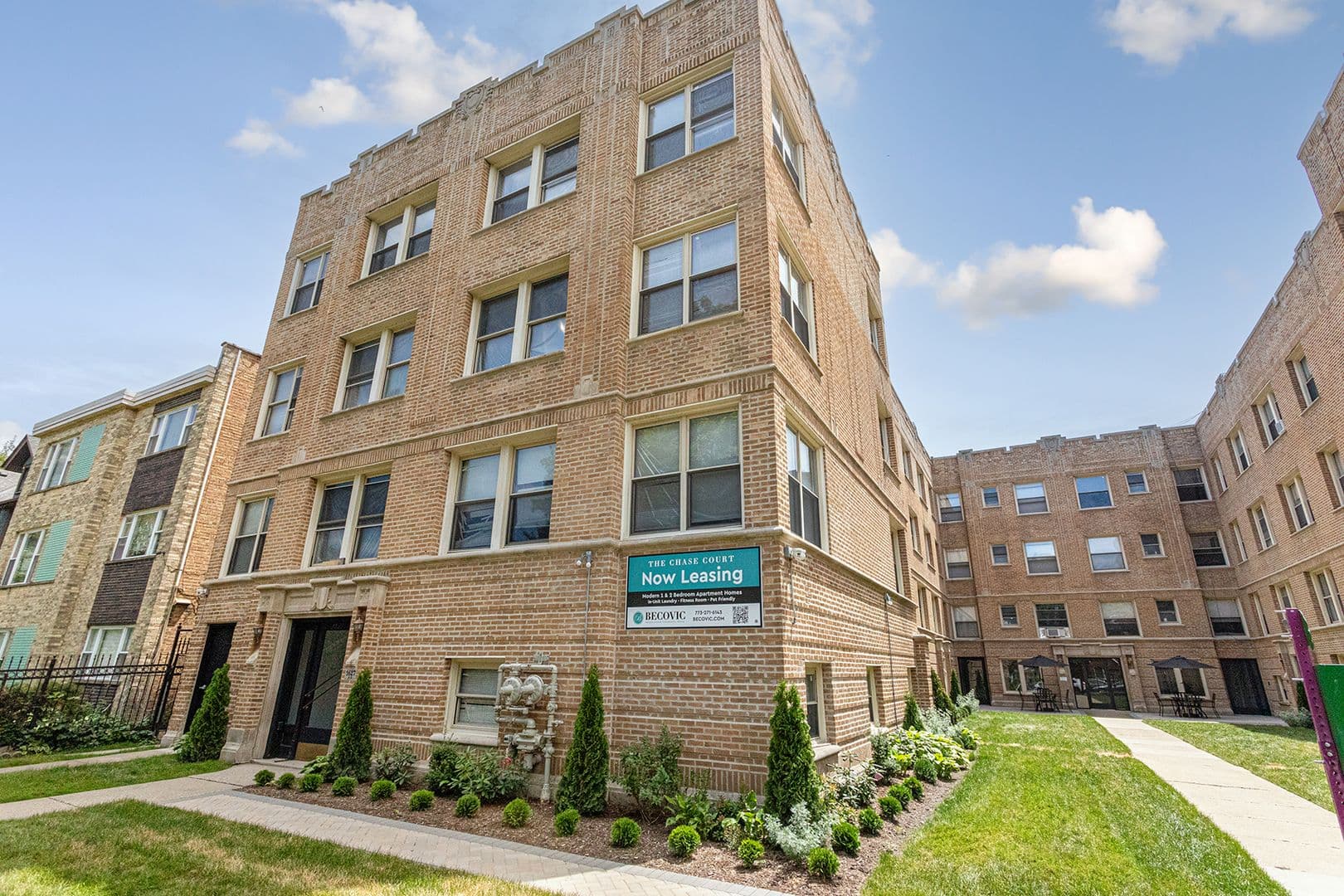 Chicago Apartment: 1627-35 W Chase Ave.