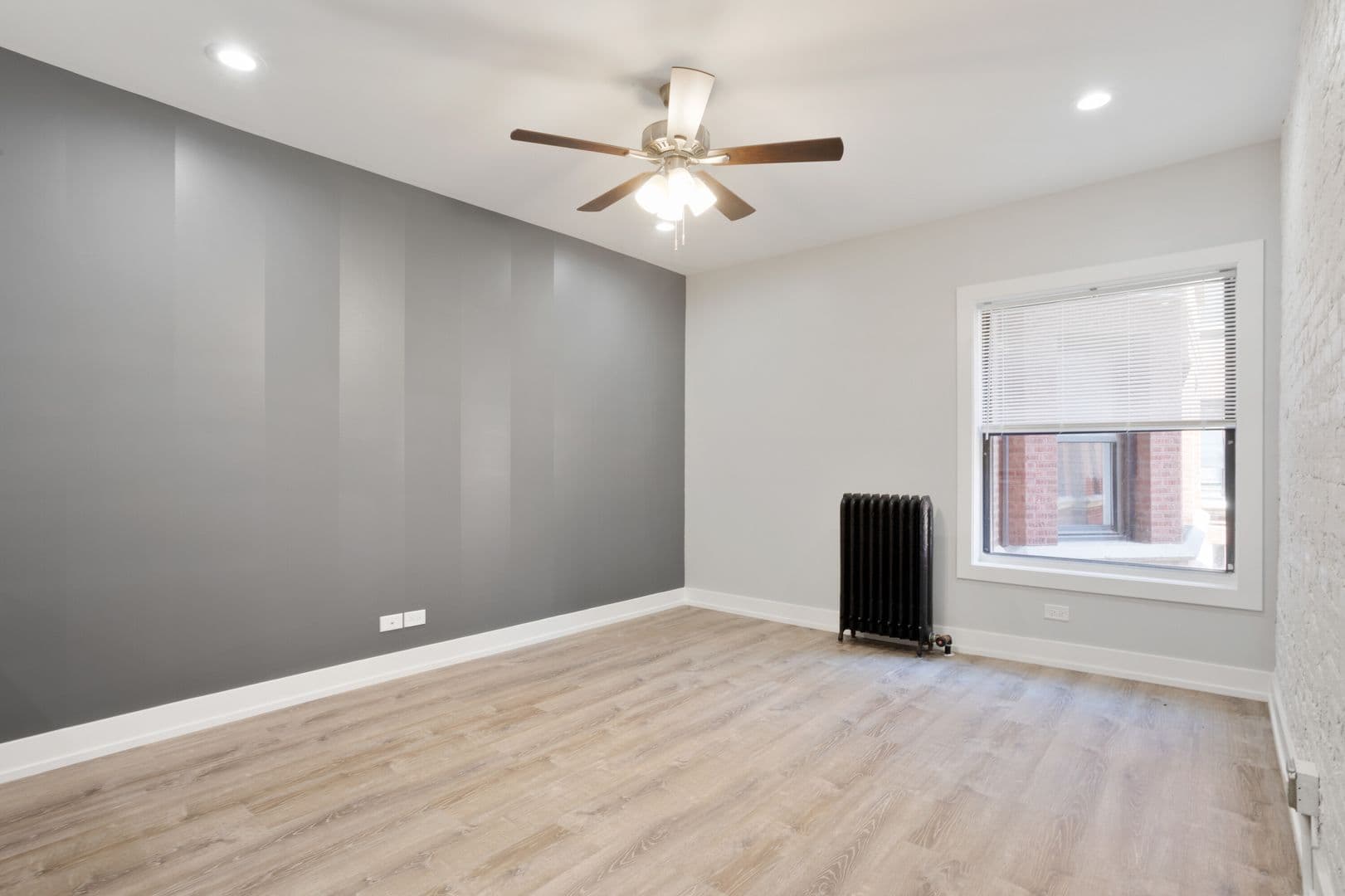 Chicago Apartment: 1700-08 W Juneway Terrace