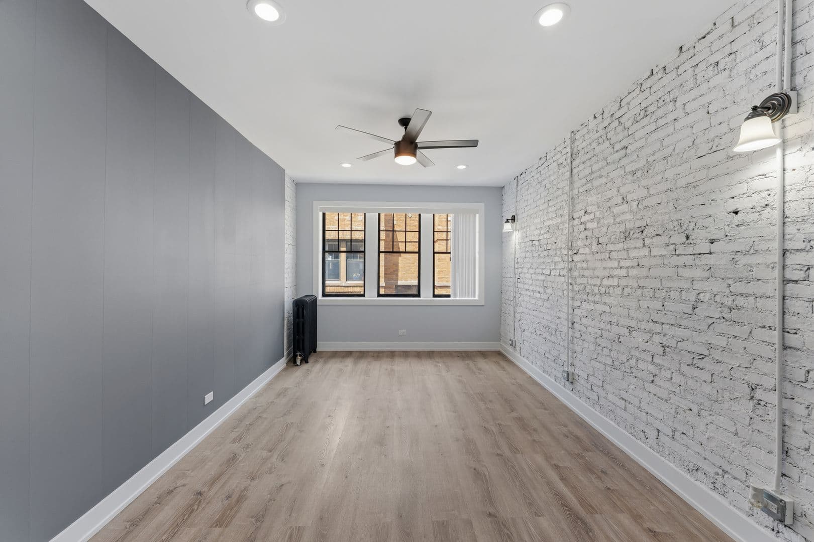 Chicago Apartment: 7618 - 26 N.Eastlake Terrace