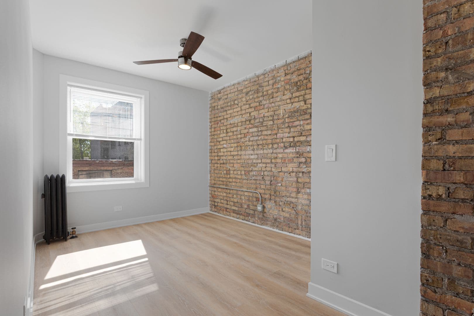 Chicago Apartment: 7381-89 N. Damen Ave