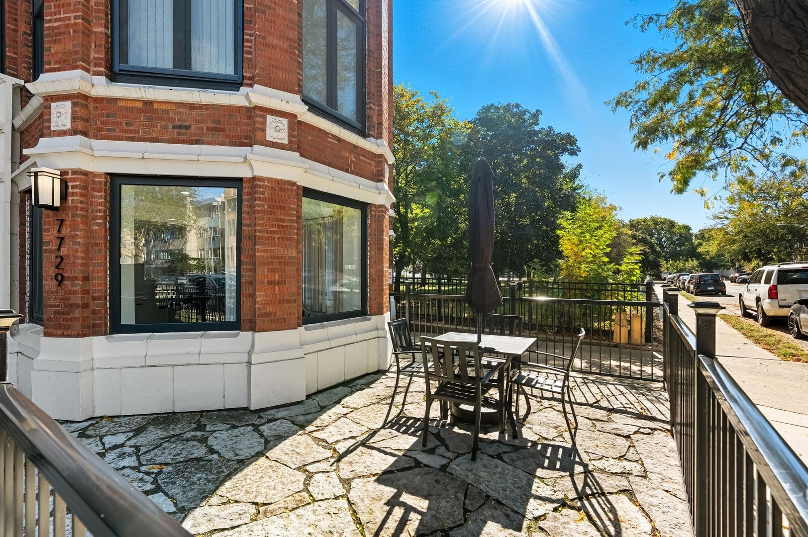 Chicago Apartment: 7729-31 N Eastlake Terrace