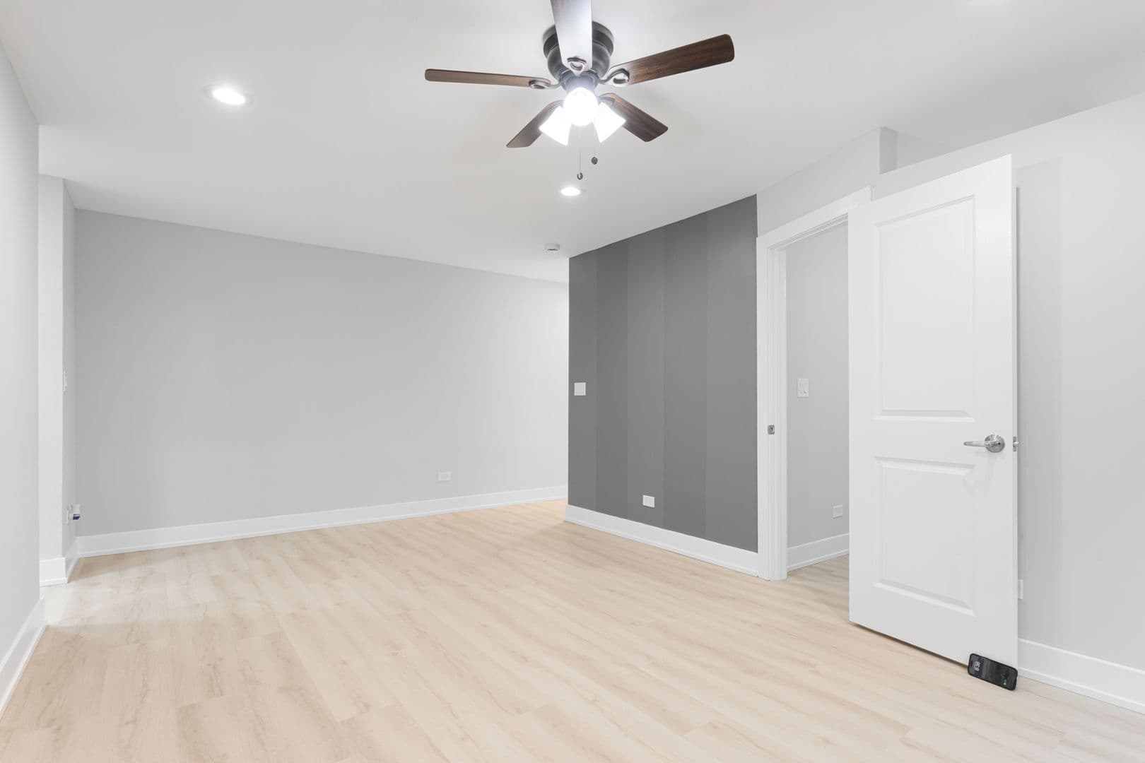 Chicago Apartment: 6001 N Kenmore Avenue