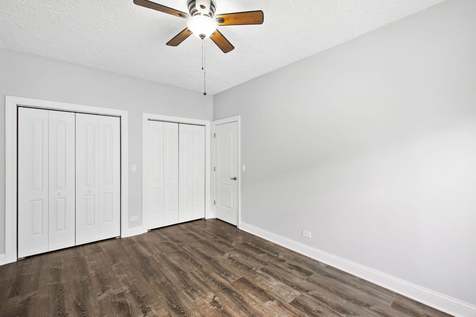 Chicago Apartment: 4555 N Malden St