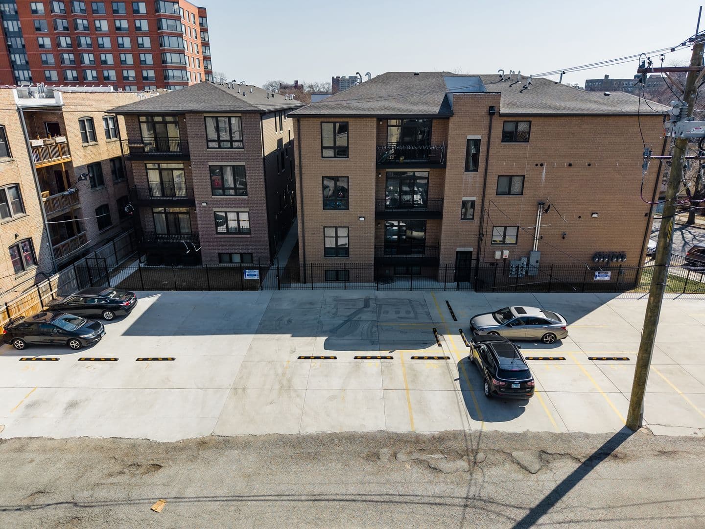 Chicago Apartment: 7428 N. Rogers Ave.