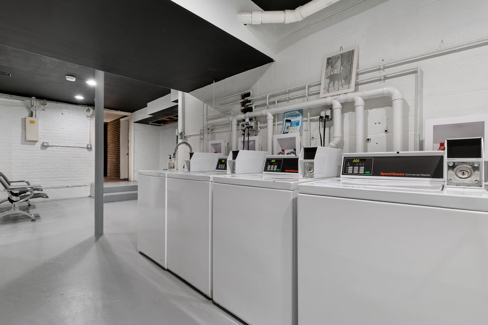 Chicago Apartment: 7630 - 38 N Eastlake Ter