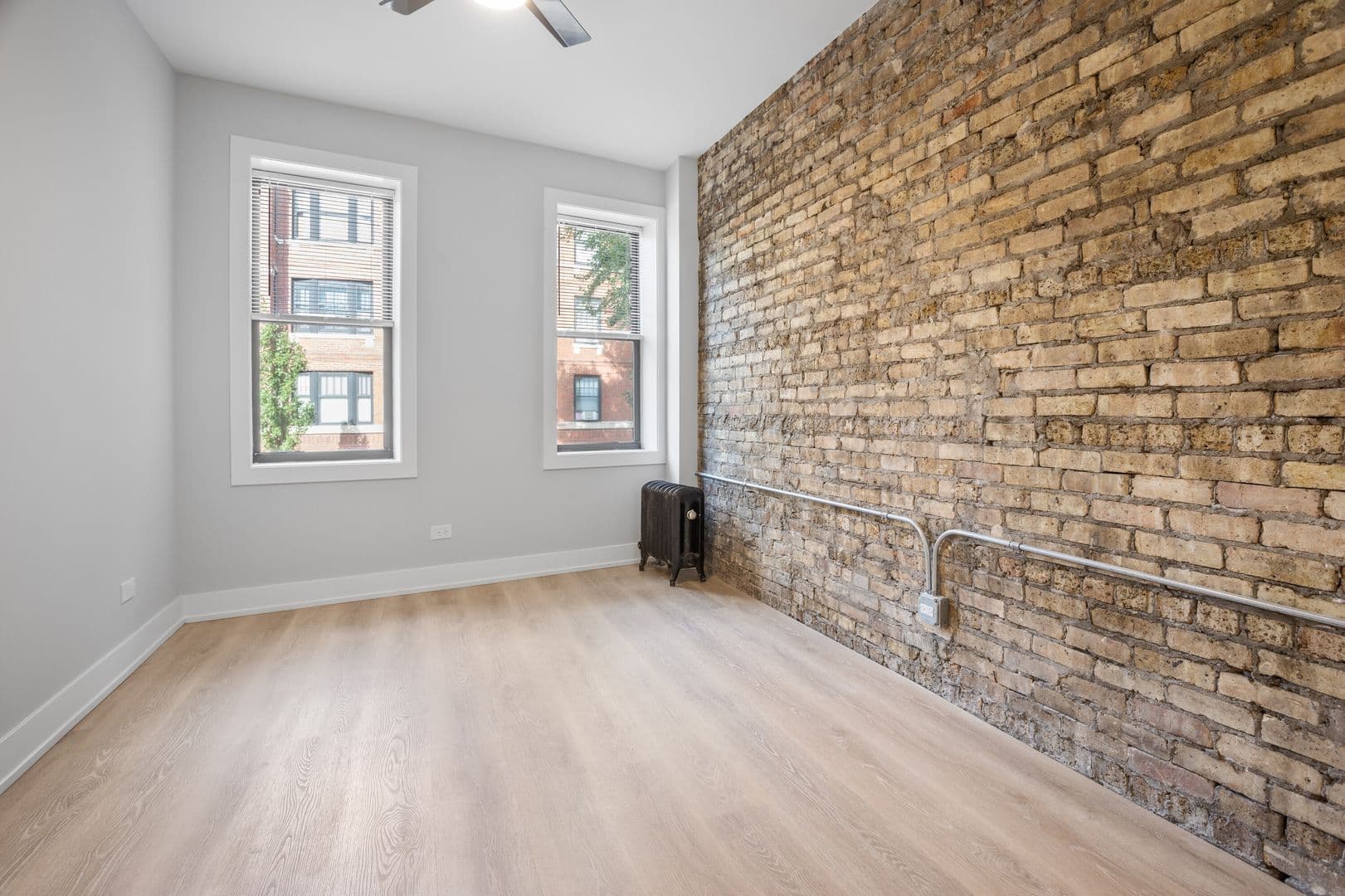 Chicago Apartment: 1310-20 W Birchwood Ave & 7501-07 N Eastlake Ter