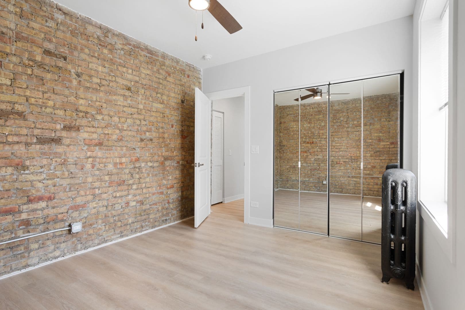 Chicago Apartment: 7381-89 N. Damen Ave