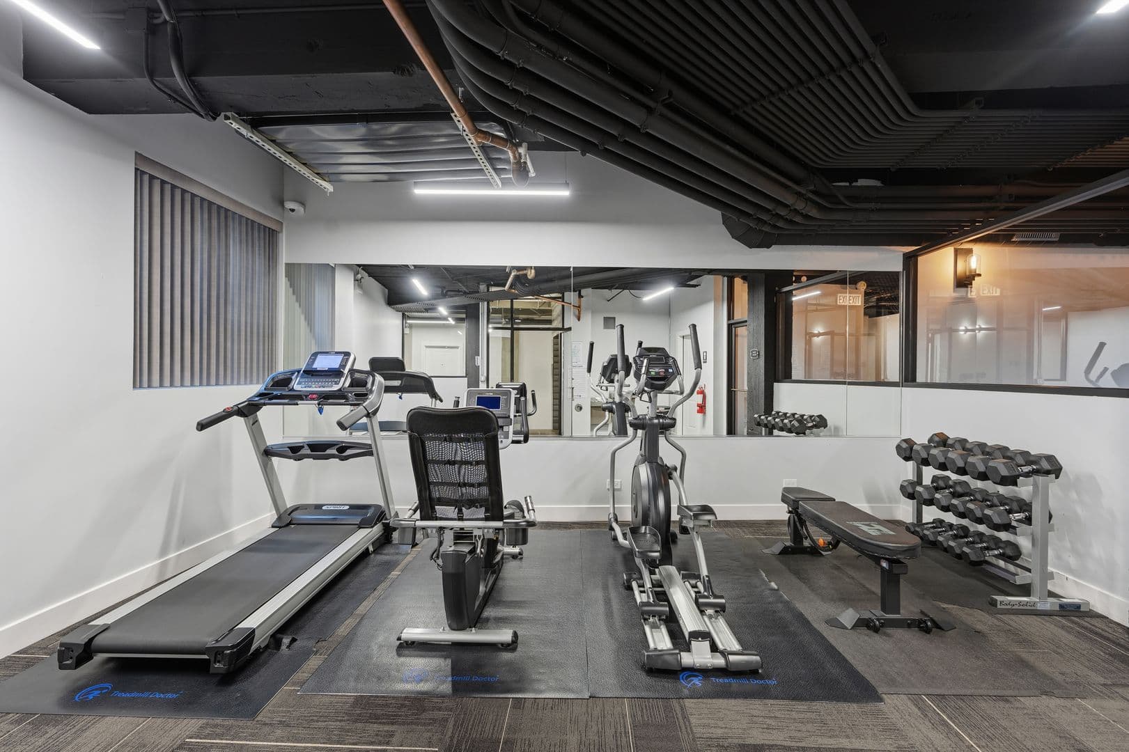 Chicago Apartment: 7645 N Sheridan Rd
