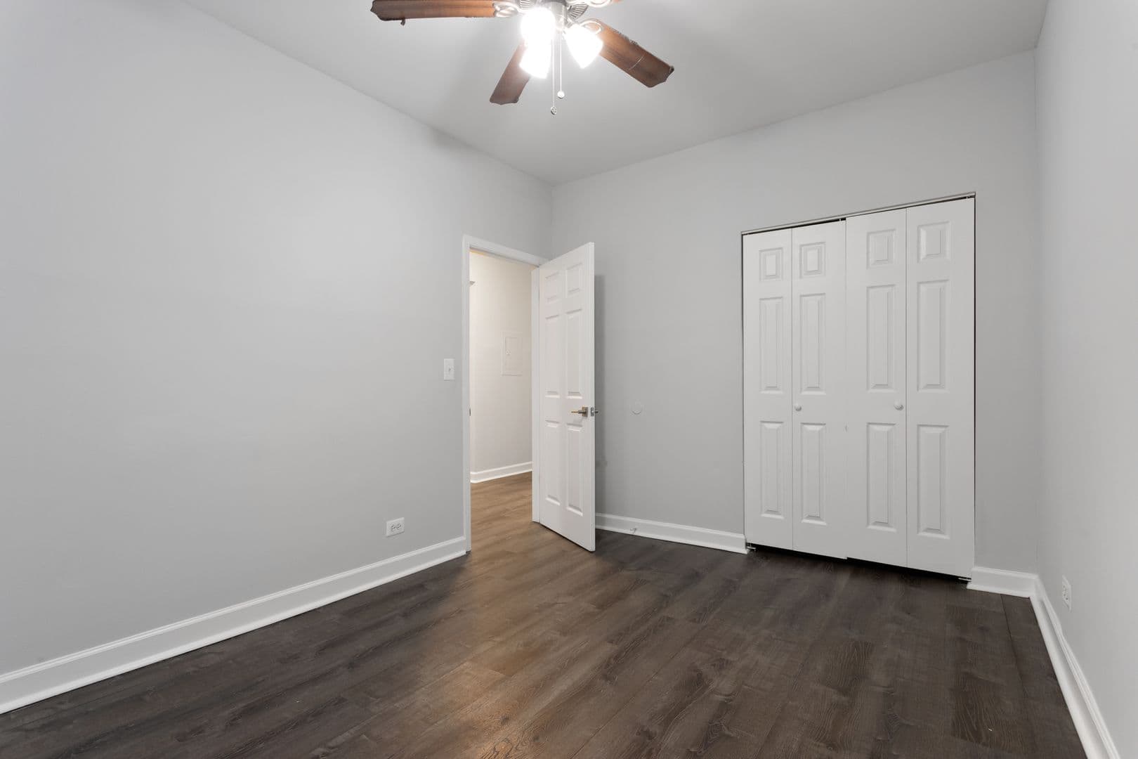 Chicago Apartment: 3631-41 W Dickens Ave