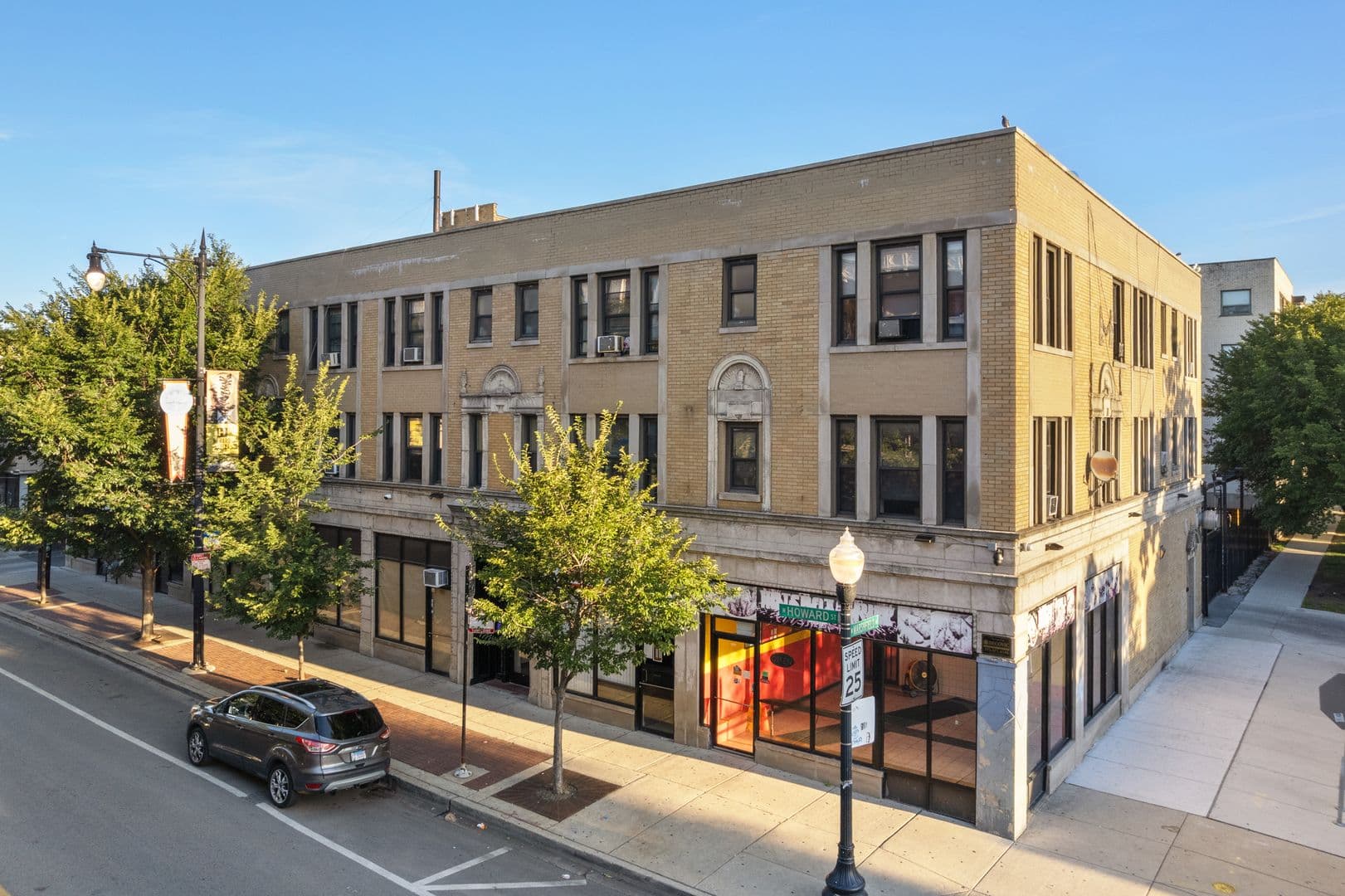 Chicago Apartment: 1632-44 W. Howard