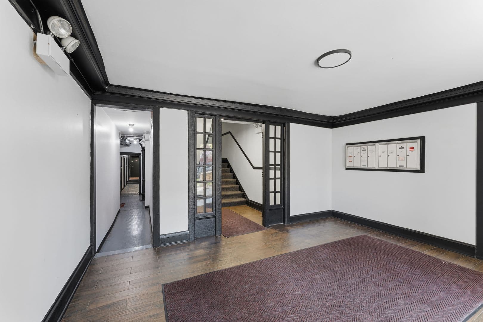 Chicago Apartment: 1456-1460 W Fargo Ave